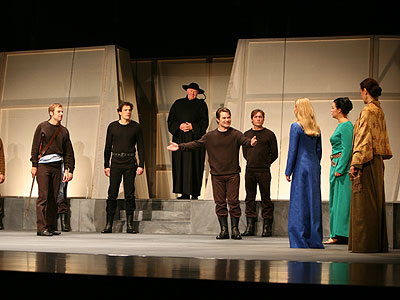 Szenenfoto aus der Produktion Die Nibelungen  © Komdie Dsseldorf/Theatergastspiele Kempf GmbH