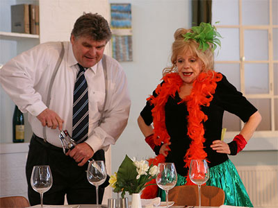 Szenenfoto aus der Kein Job f�r S�nder Produktion 2007 &copy; Theatergastspiele Kempf GmbH