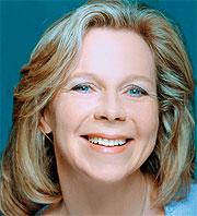 Marion Kracht in HARPER REGAN